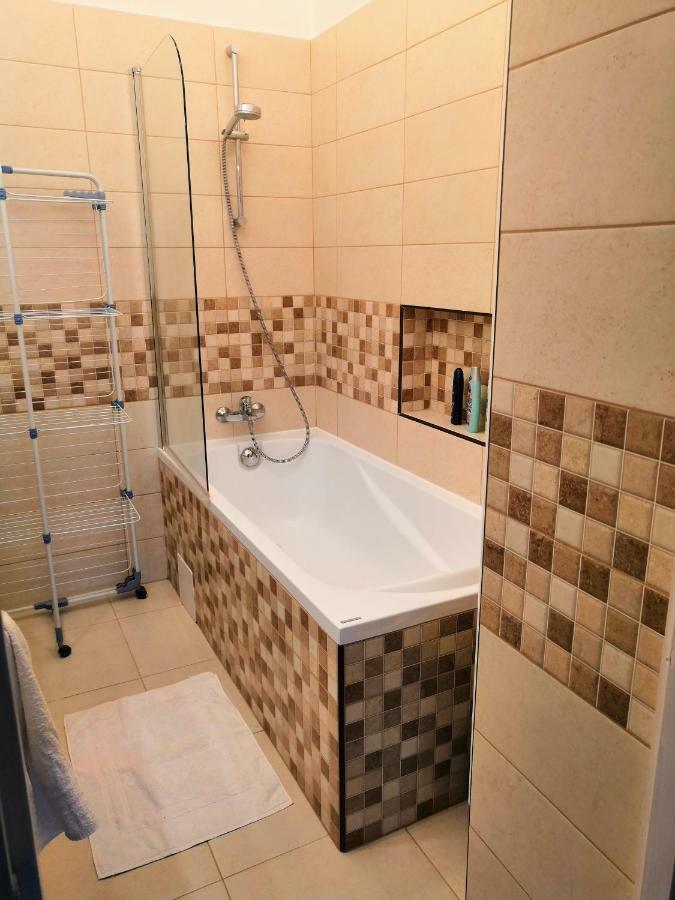 Ancsi Apartmant Kecskemét Eksteriør bilde